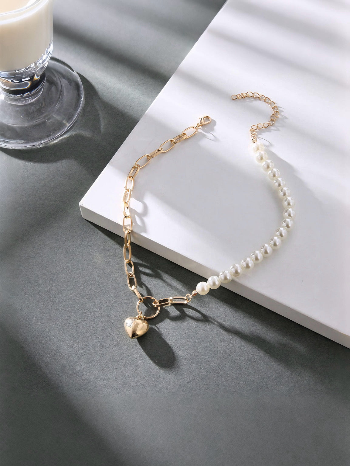 Amoura Pearl Necklace